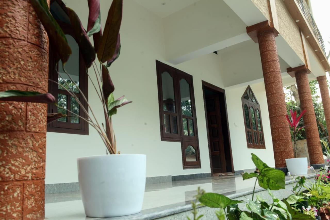Annus Homestay Ramakkalmedu Exterior photo